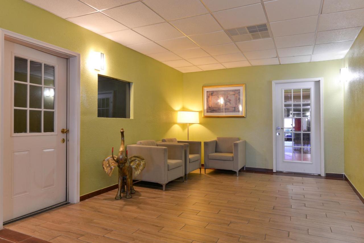 Red Roof Inn Chambersburg Extérieur photo